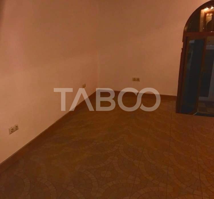 Spatiu de birouri decomandat 4 incaperi generoase zona Terezian Sibiu – fotografia 11 din 12