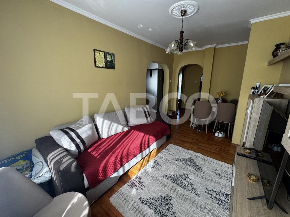 COMISION 0 - Apartament 4 camere 2 bai pivnta si balcon 8 mp Cisnadie – fotografia 19 din 19