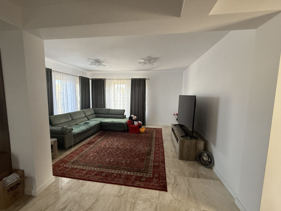 Casă deosebită P+E, cu 4 dormitoare, Apahida – fotografia 1 din 11