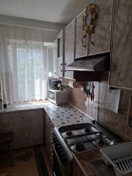 Apartament 2 camere de vânzare în zona Km 4-5 – mobilat, etaj intermediar – fotografia 7 din 12