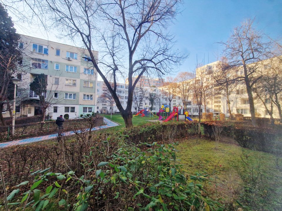 Apartament spatios cu balcon inchis si beci in zona Supeco – fotografia 17 din 17