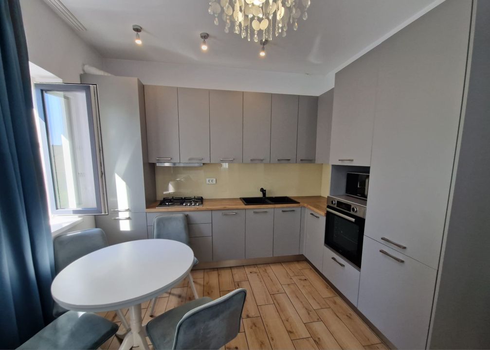 Apartament modern cu 3 camere in Dambul Rotund – fotografia 11 din 14