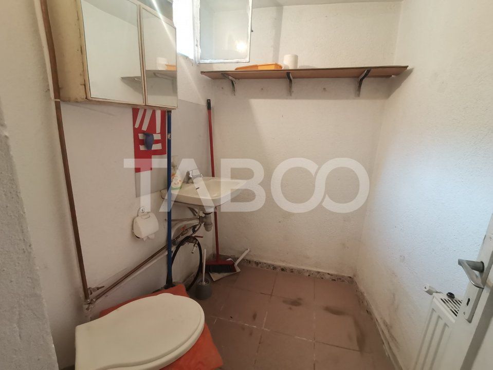Spatiu birou de inchiriat 40 mp compartimentat zona Turnisor Sibiu – fotografia 5 din 5