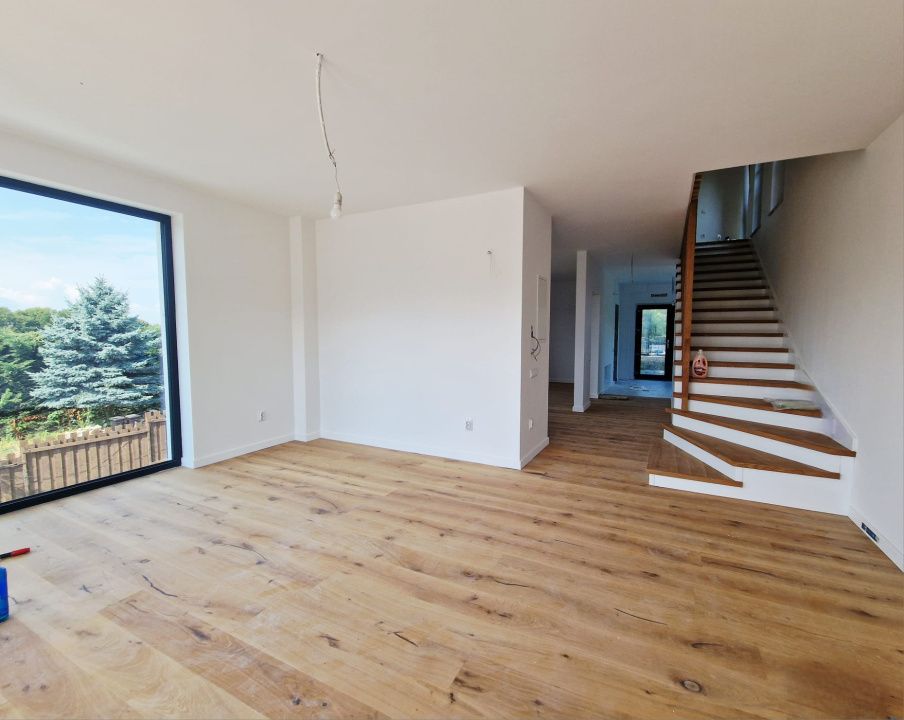 Casa individuala Finisata in Faget – fotografia 3 din 28