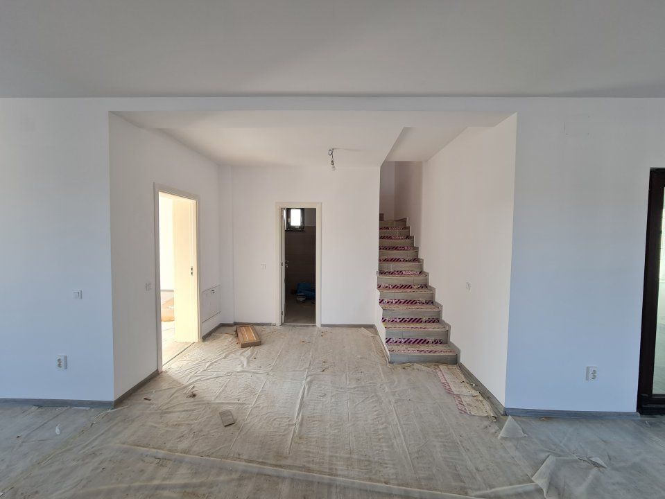 Vila foarte spatioasa 5 camere Domnesti la 15m de Bucuresti – fotografia 4 din 19