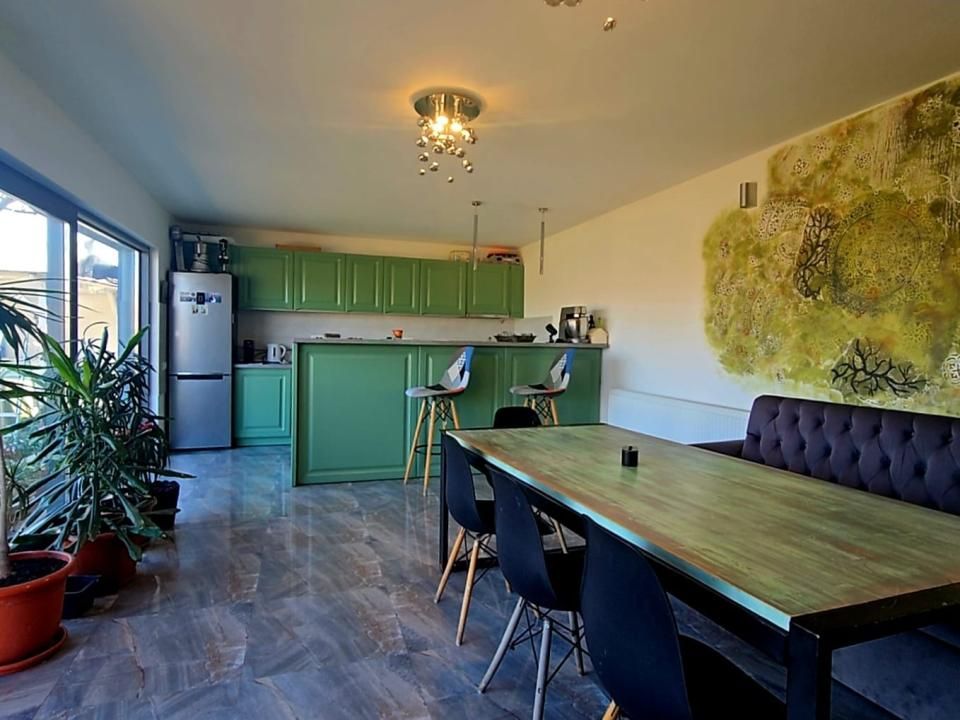 Casă 2 Mai | 6 dormitoare - băi proprii | 685 MP Teren – fotografia 16 din 22