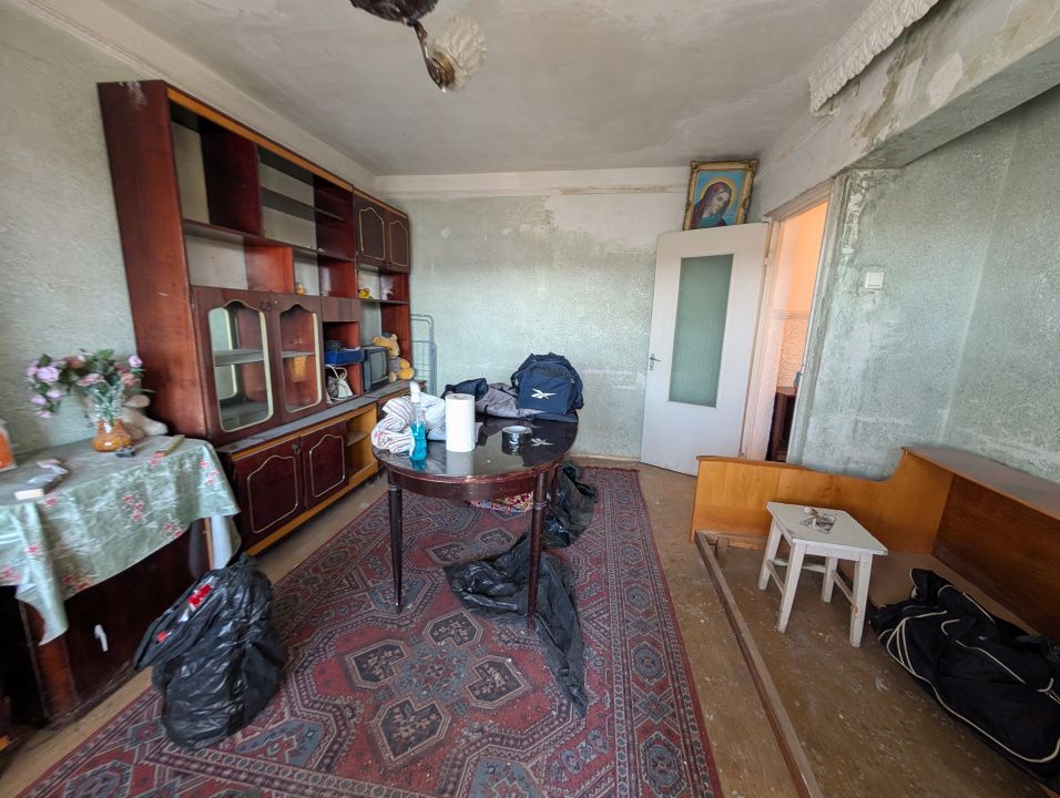 Decomandat, 3 camere - spatios – fotografia 1 din 7