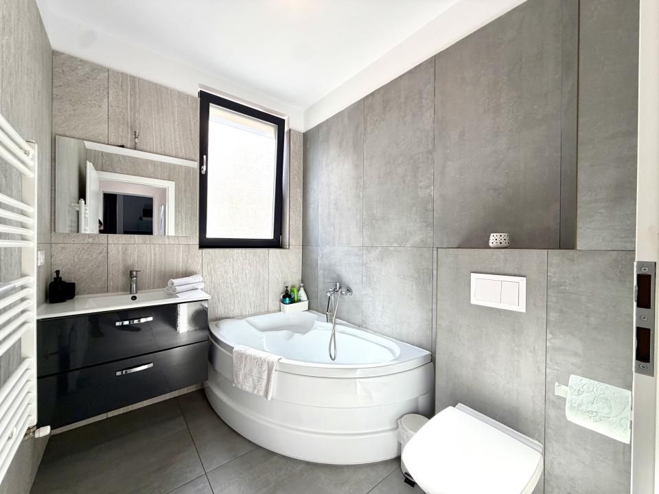 Apartament cu 3 camere, etaj 1, mobilat/utilat - Dumbravita – fotografia 8 din 9