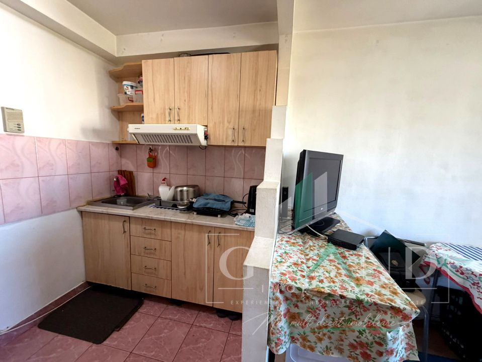 OPORTUNITATE DE INVESTIȚIE/GARSONIERĂ CU CENTRALĂ PROPRIE/MĂNĂȘTUR–CAL.FLORESTI – fotografia 3 din 10