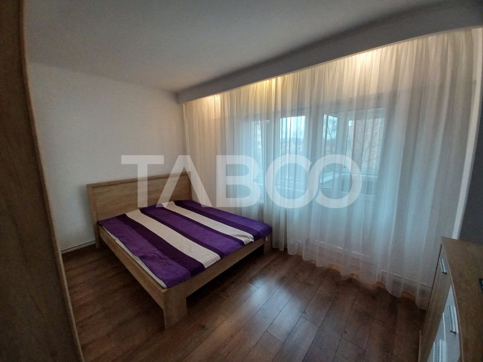 Apartament spatios cu 3 camere si 2 bai plus balcon in zona Central – fotografia 3 din 11