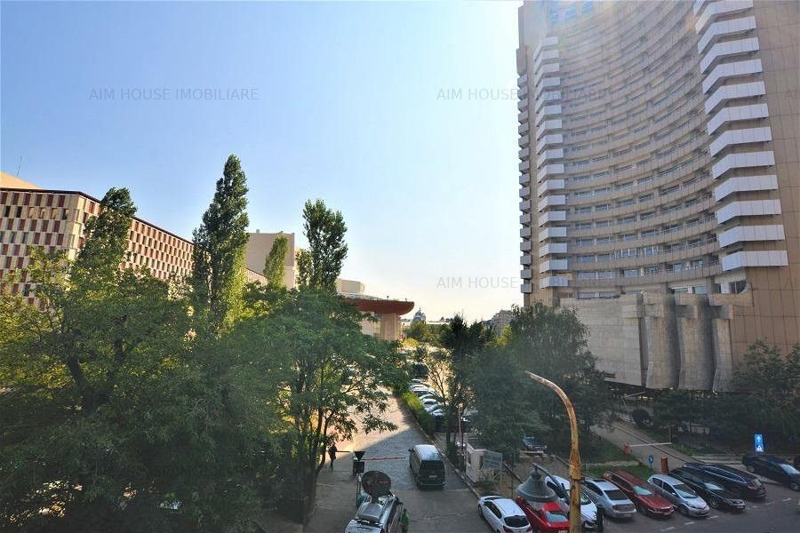 Universitate- Intercontinental-apartament 4 camere-fara risc seismic! – fotografia 17 din 19