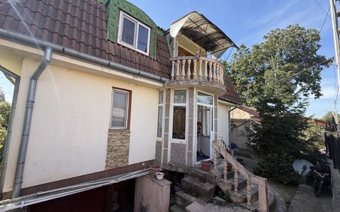 Casa S+P+1,  192mp utili, 372mp, cartier Bariera Valcii