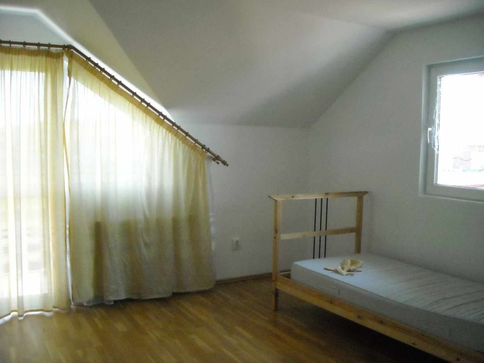 Casă P+M în Apahida – 140 mp utili, teren 700 mp, zonă rezidențială – fotografia 6 din 10