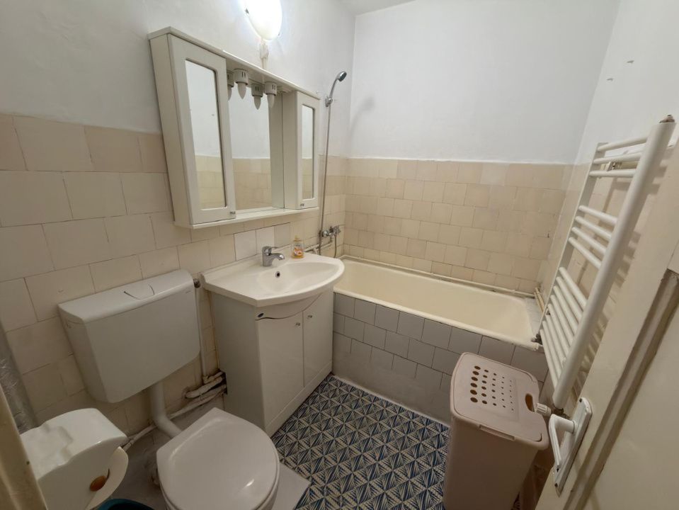 Apartament 2 camere, semidecomandat, cartier George Enescu, zona Scoala nr. 12 – fotografia 8 din 9