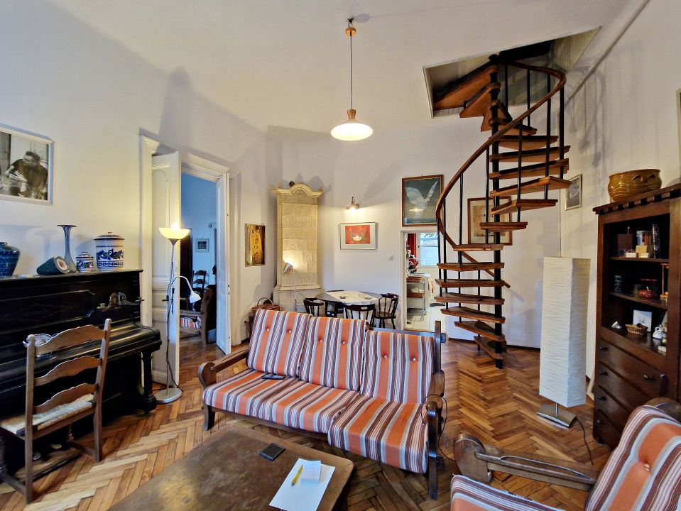 Casa veche renovata, parter+mansarda, curte proprie, Foisorul de Foc – fotografia 4 din 32