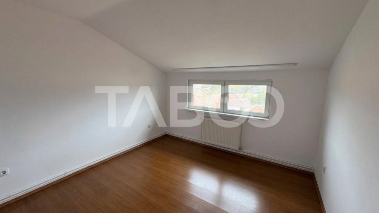 Apartament de vanzare 52mp zona Trei Stejari aproape de Promenada Mall – fotografia 3 din 6