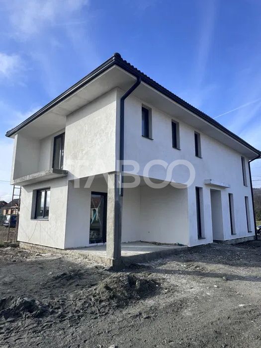 Casa individuala 4 camere  de vanzare 300 mp teren Exterior Sibiu – fotografia 1 din 18