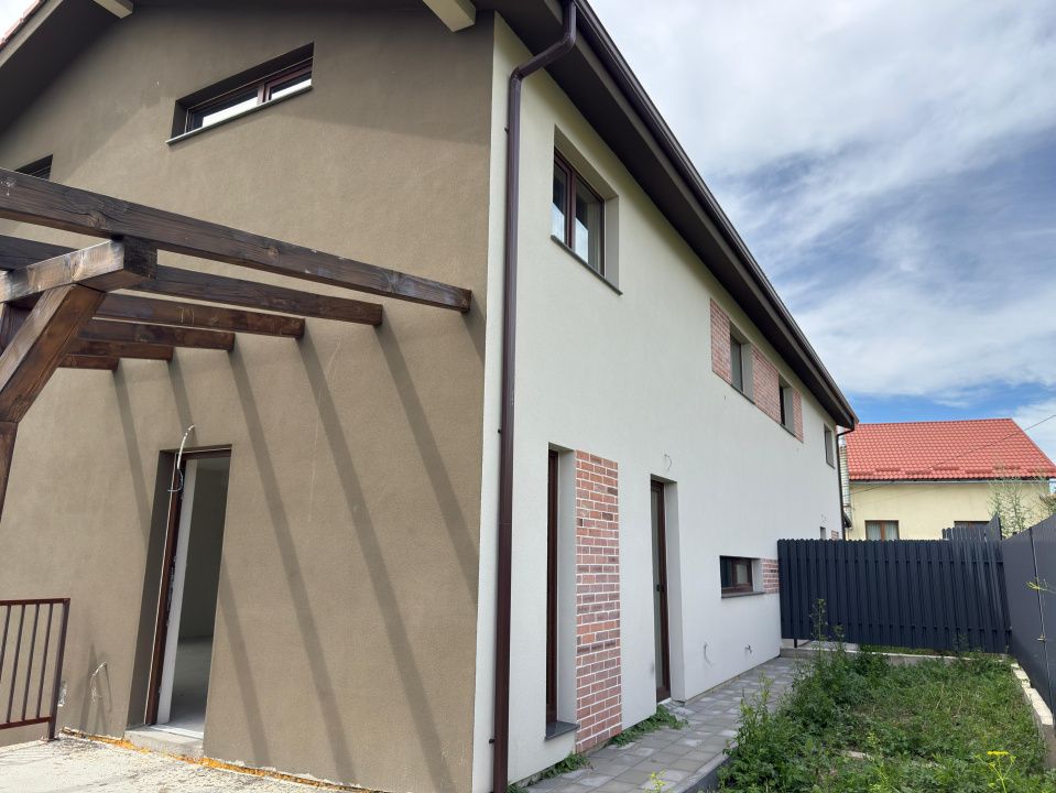 Unitate Duplex, 120 Mp Utili, Cu 2 Garaje, panouri solare – fotografia 7 din 13