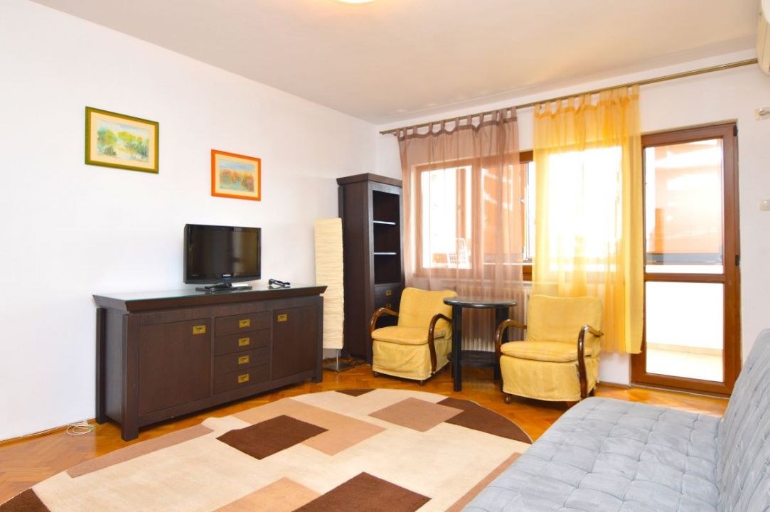 INCHIRIERE APARTAMENT 3 CAMERE UNIRII – TRAIAN – fotografia 1 din 25