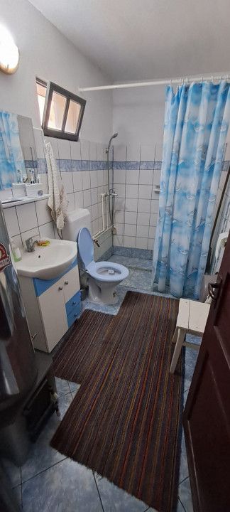 Casă de vânzare – 3 camere – Comuna Mihăești, sat Văcărea – fotografia 7 din 8