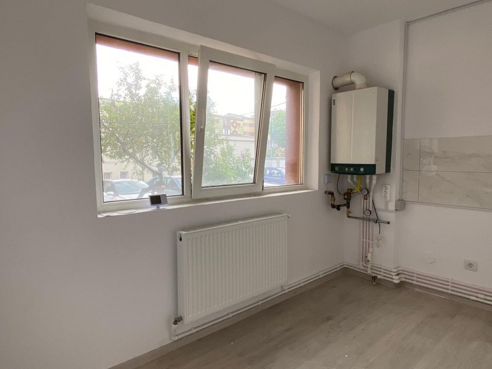 Spatiu Comercial CETATE-Bulevard 34 mp. Centrala Termopane Contorizare separata – fotografia 34 din 37