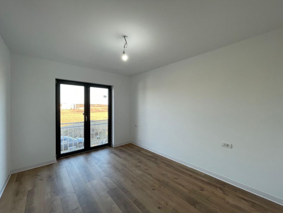 Duplex despartit prin camera tehnica  finisaje premium Mosnita – fotografia 12 din 19