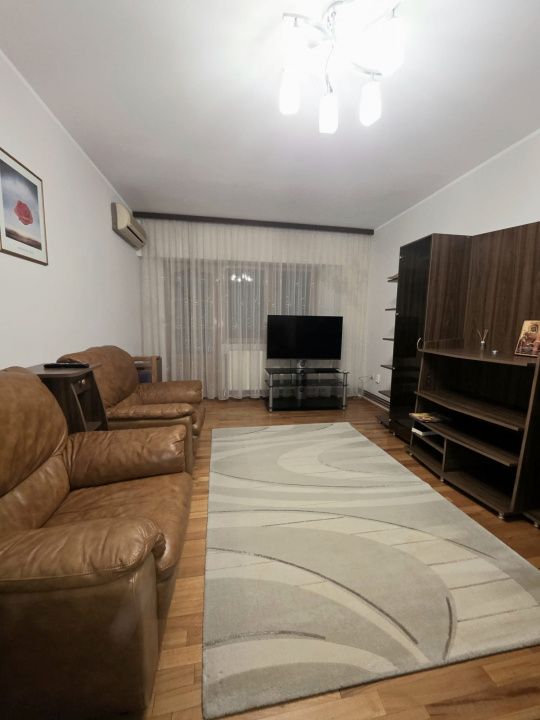 Apartament 3 camere situat in Zona Gara- Str. Traian – fotografia 1 din 14