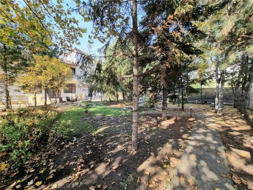 Vila zona Baneasa - Aleea Teisani | Teren 990 | Constructie 2006 | – fotografia 18 din 26