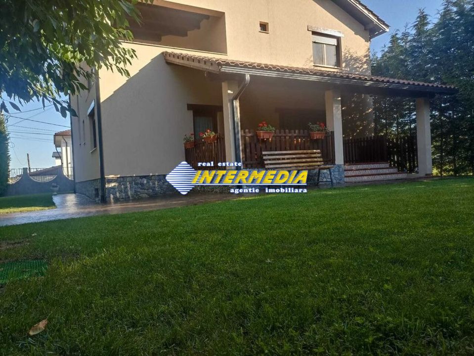 Casa de vanzare Alba Iulia CETATE cu 4 dormitoare si living finisata complet – fotografia 33 din 34