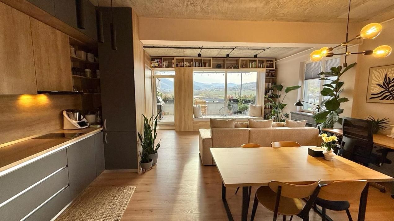 Penthouse cu terasă panoramică și vedere spre Cetatea Cisnădioara – Cisnădie – fotografia 1 din 20