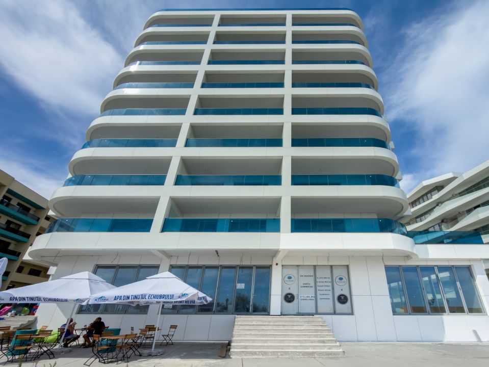 Spatiu comercial de vanzare in Mamaia Nord - prima linie la mare, pe Promenada – fotografia 2 din 12