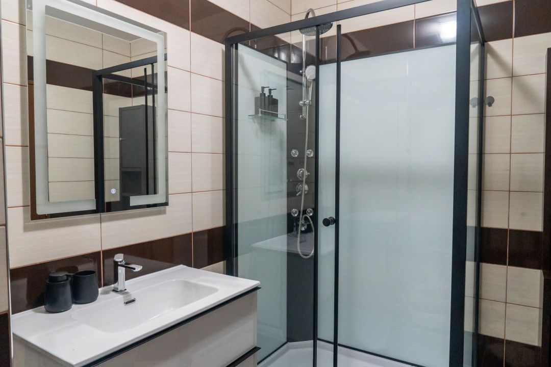 Apartament 2 camere cu terasa, parcare subterana si paza permanenta – fotografia 13 din 20
