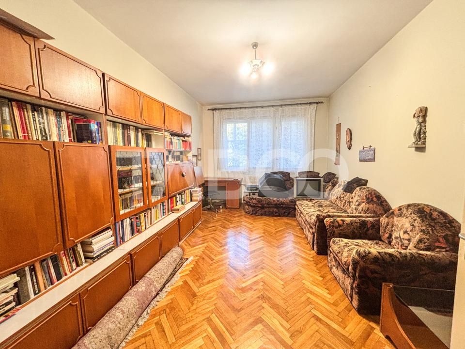 Apartament cu 3 camere decomandate cu balcon in Grigorescu – fotografia 3 din 6