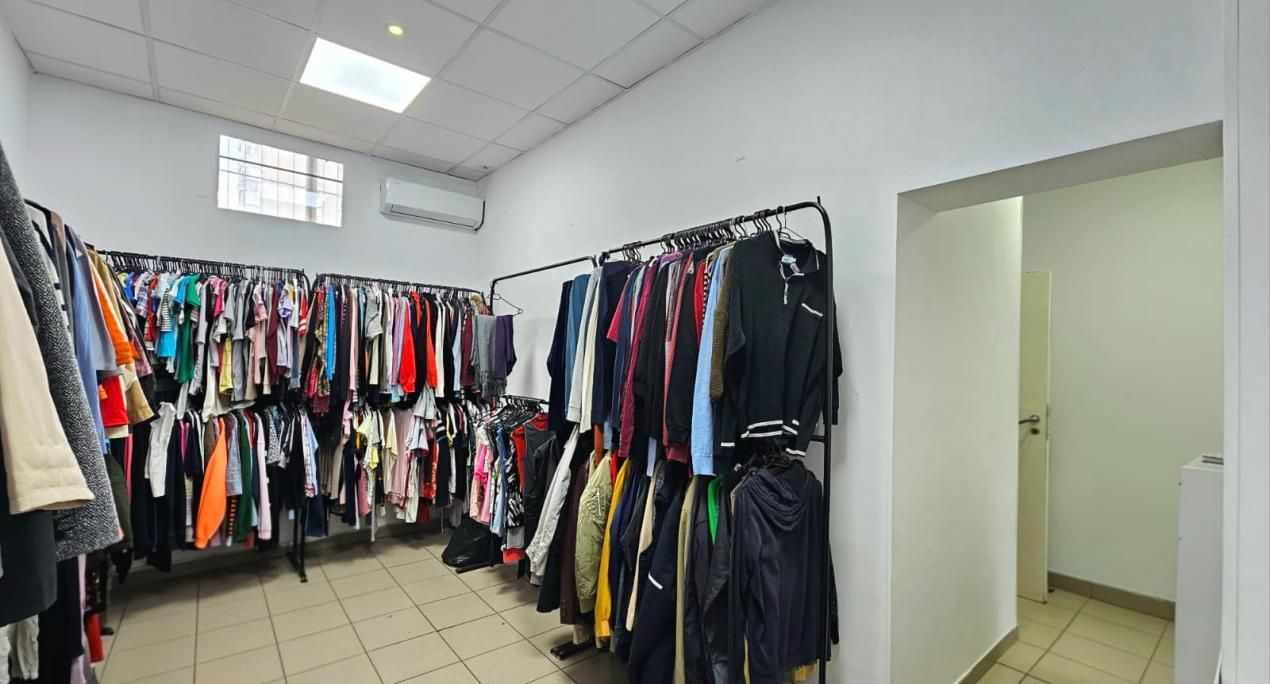 Margeanului - Afacere de Inchiriat - Outlet Haine - Stoc Inclus – fotografia 7 din 8