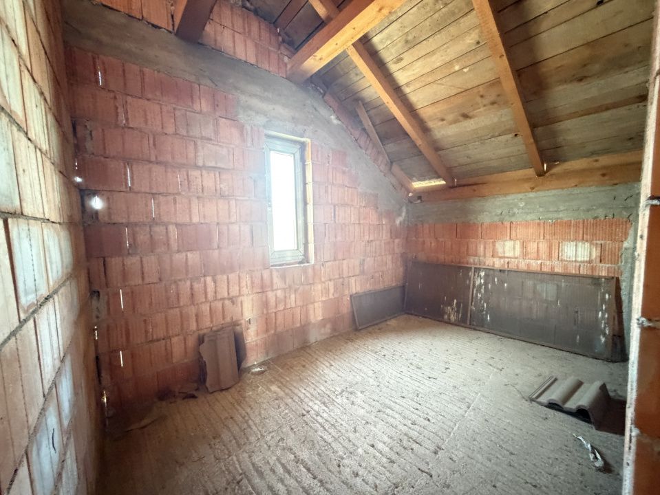 Casă la ROSU Alba Iulia Cartier Orizont – 220 mp utili 388 mp teren utilitati – fotografia 17 din 20