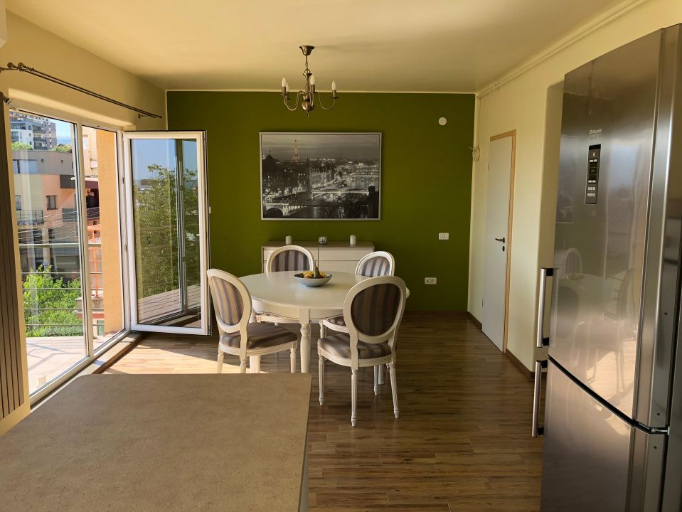 Penthouse 3 niveluri, 210mp, 3 parcari, 1 garaj, Zorilor – fotografia 3 din 17