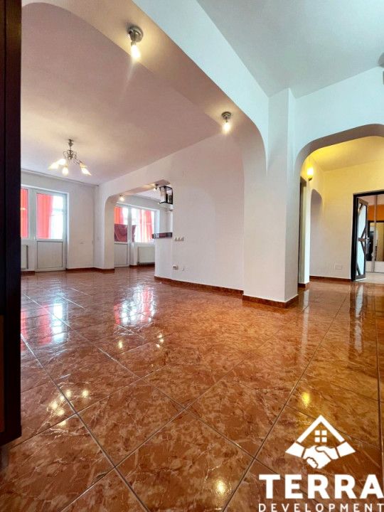 4 camere, proprietate deosebita, Centru – fotografia 6 din 32