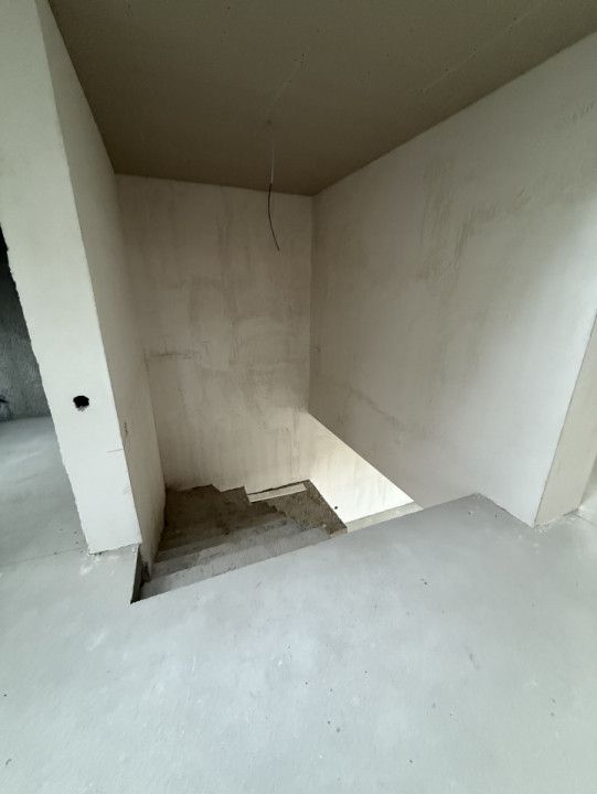 EXCLUSIVITATE !! COM 0% !! De vânzare duplex 4 cam 160 mpu D+P+E str Oasului – fotografia 19 din 31