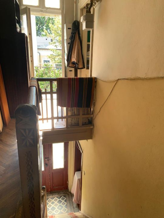 De vanzare 2 camere in vila interbelica, curte comuna zona Armeneasca – fotografia 4 din 16