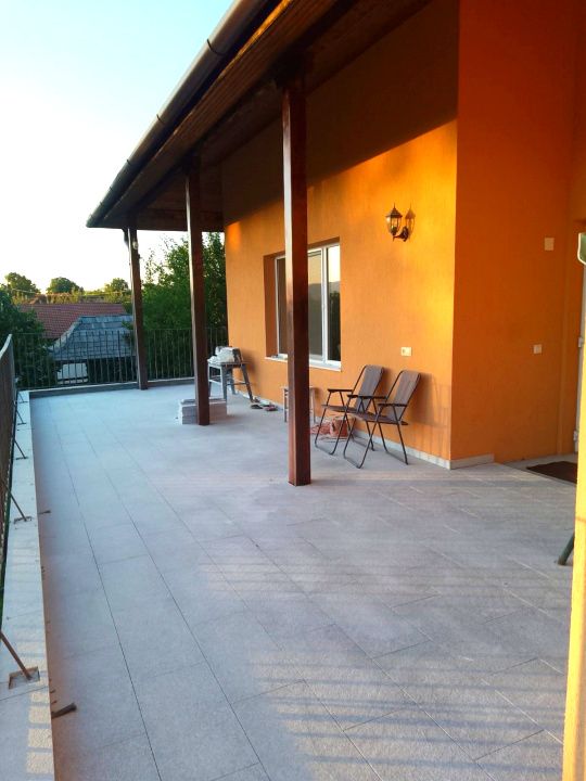 Gospodarie, casa cu 5 camere si 8272 mp teren, in Oarda – fotografia 3 din 23