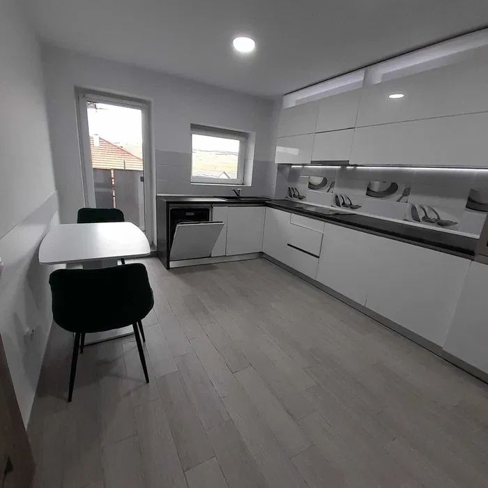 Casă individuală 190 mp utili, teren 600 mp-Dezmir – fotografia 2 din 8