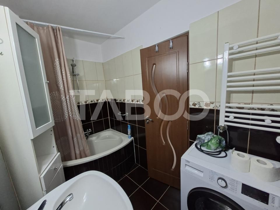 Apartament de inchiriat 2 camere zona Strand etaj 3 bucatarie separata – fotografia 10 din 18