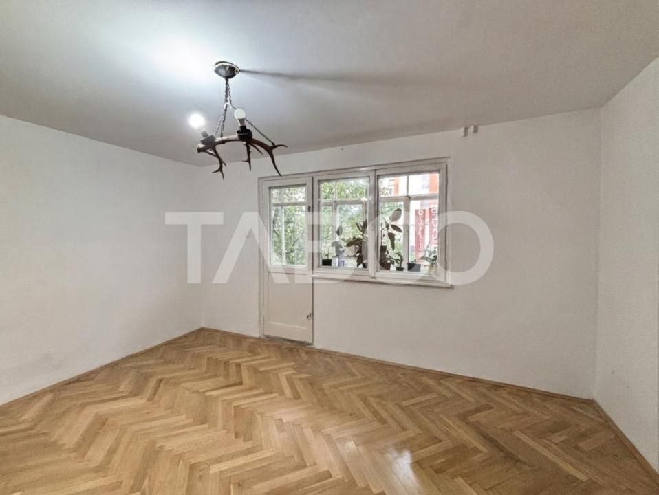 Apartament cu 4 camere de vanzare in Manastur zona Izlazului – fotografia 1 din 9