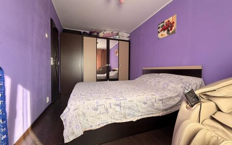 Apartament 4 camere, decomandat, 70 mp utili, boxa, etaj 3 - Soarelui