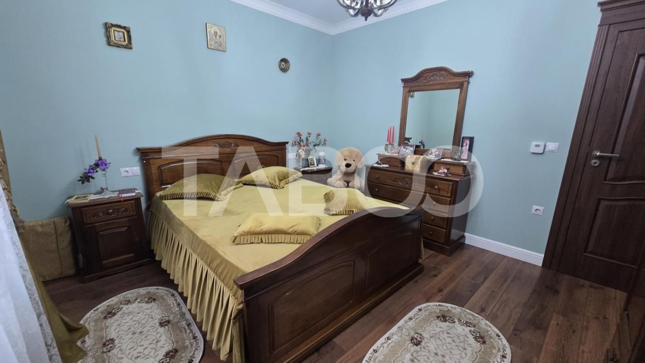 Casa individuala cu 10 camere de vanzare in zona Lupeni Sibiu – fotografia 5 din 27