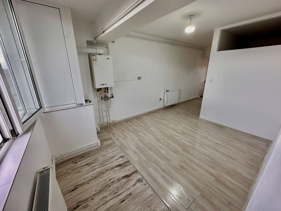 GARSONIERA DE VANZARE I CETATE I 31 MP I FINISATA COMPLET CU VEDERE PANORAMICA I – fotografia 1 din 9