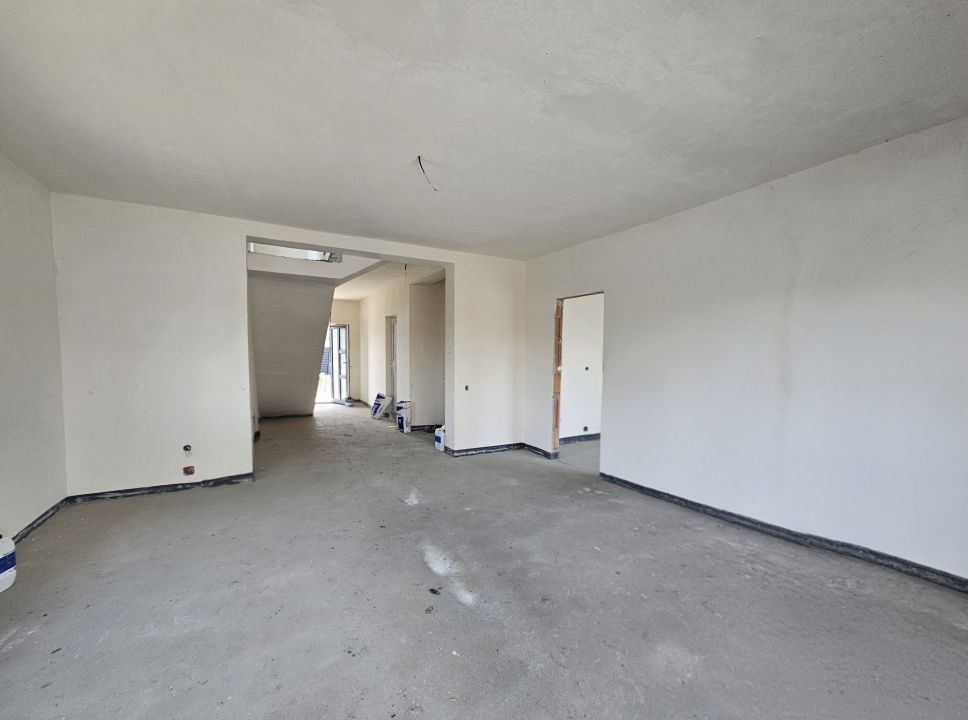 Casa individuala cu garaj si terase generoase in Chinteni – fotografia 10 din 21