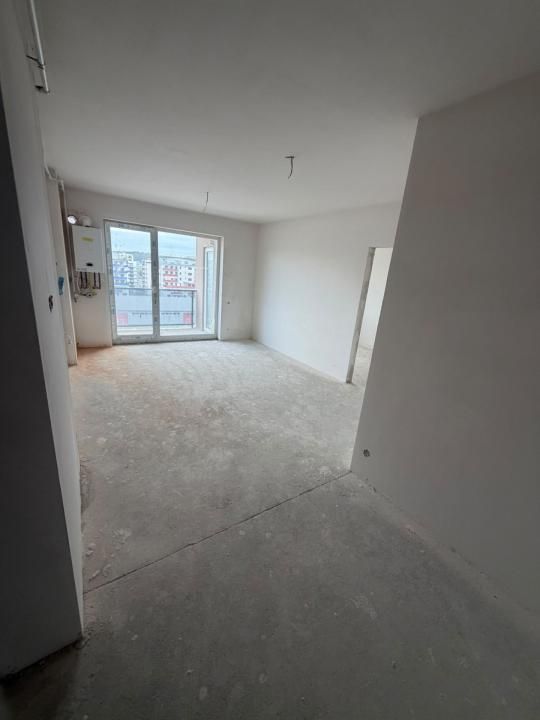 Apartament nou, cu 3 camere si balcon, etaj intermediar zona Vivo – fotografia 3 din 8