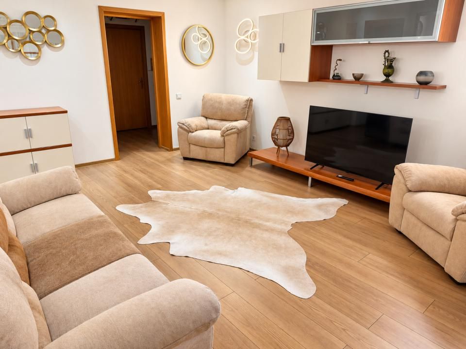 APARTAMENT 4 CAMERE DE ÎNCHIRIAT FLOREASCA – fotografia 3 din 11