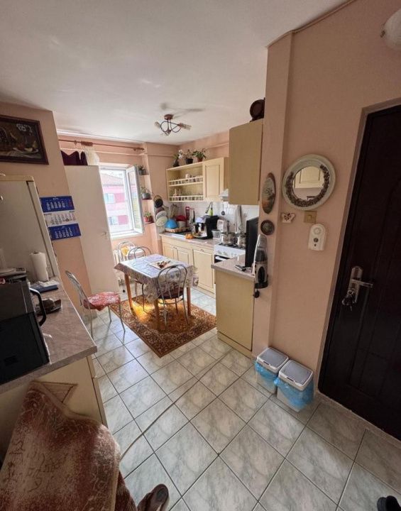 APARTAMENT 2 CAMERE I CETATE I ZONA BULEVARD I DE VANZARE I 50 MP I – fotografia 1 din 6